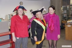 0100